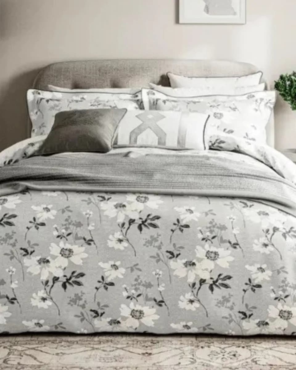 LINEN OBSESSION TEXTILE TRADING LLC - 19115 Bedeck of Belfast "Sefa" Duvet Cover and Oxford Pillowcase in